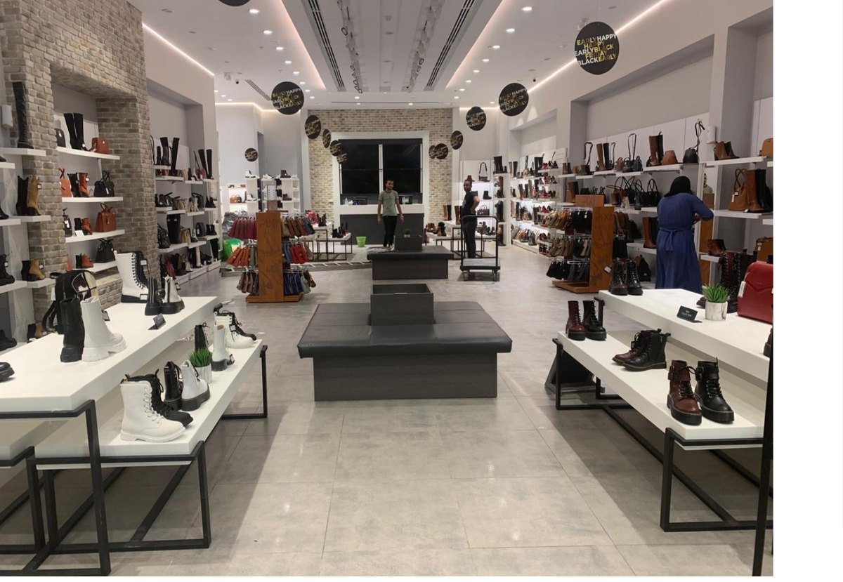 Pixi — City Center Almaza — Cairo fit-out by XYZ
